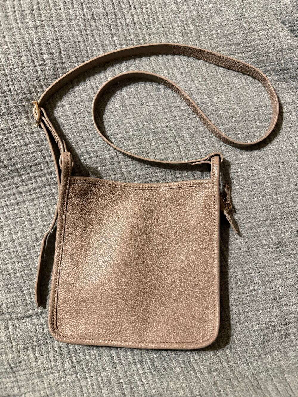 Longchamp Le Foulonné Small Turtledove Tan Leather Zipper Crossbody Purse NEW